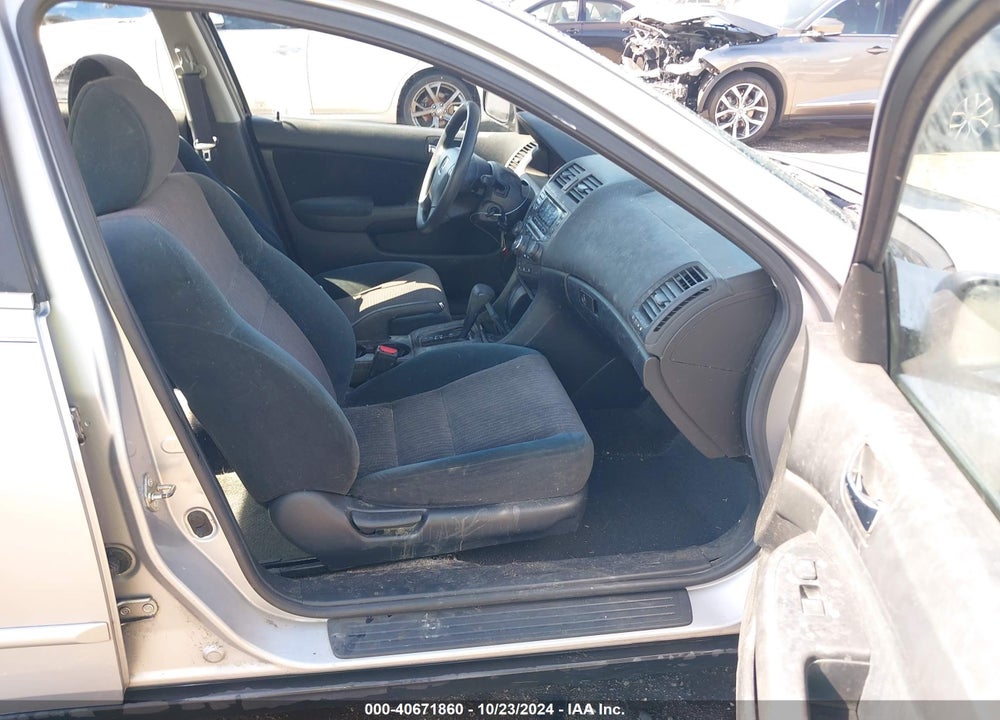 2003 HONDA ACCORD 2.4 LX VIN: 3HGCM56333G701391