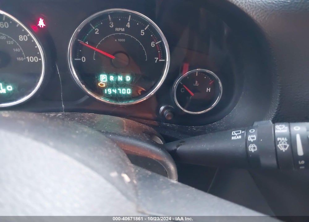 2011 JEEP WRANGLER SAHARA VIN: 1J4AA5D16BL539140