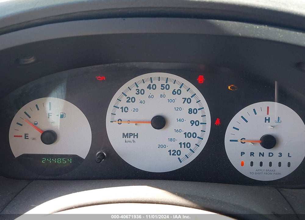 2005 CHRYSLER TOWN & COUNTRY VIN: 1C4GP45R45B319731