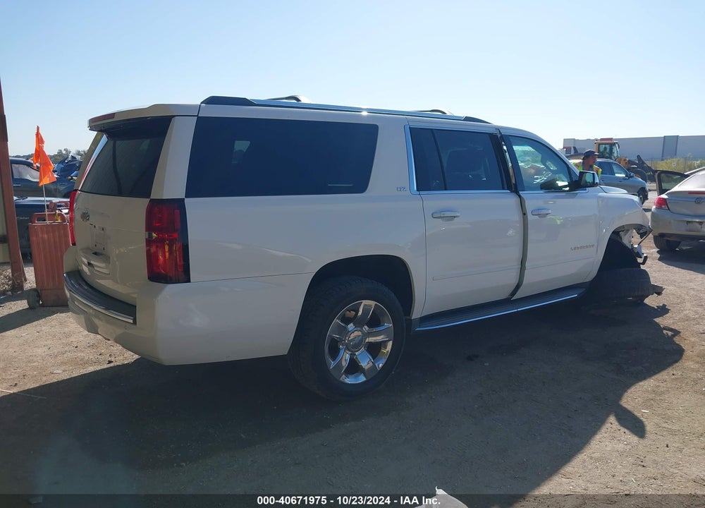 2015 CHEVROLET SUBURBAN 1500 LTZ VIN: 1GNSKKKC2FR118729