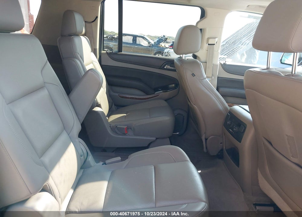2015 CHEVROLET SUBURBAN 1500 LTZ VIN: 1GNSKKKC2FR118729