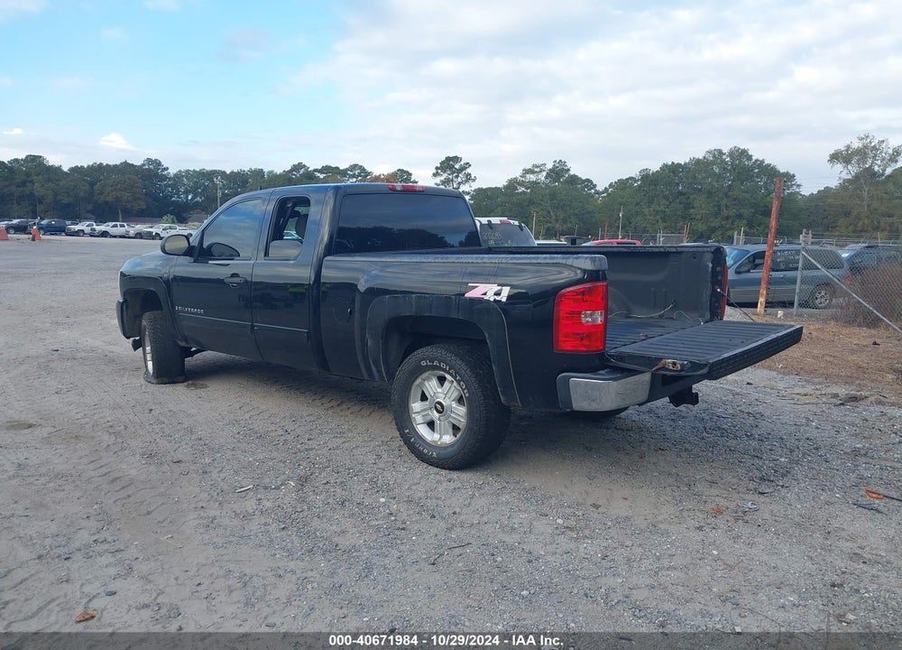 2009 CHEVROLET SILVERADO 1500 LT VIN: 2GCEK29C791115690