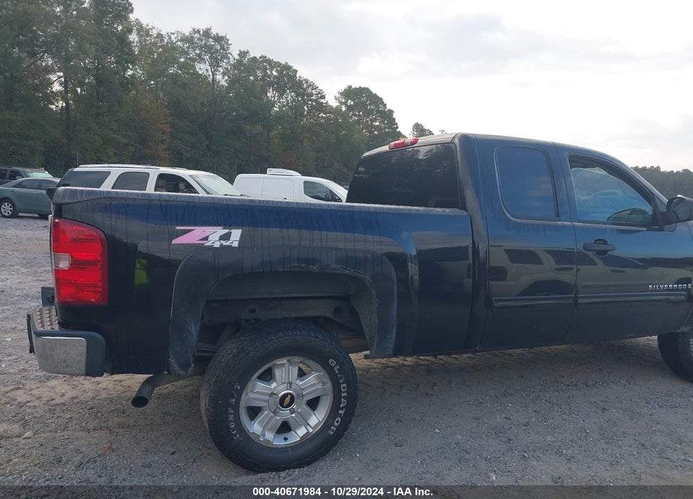 2009 CHEVROLET SILVERADO 1500 LT VIN: 2GCEK29C791115690
