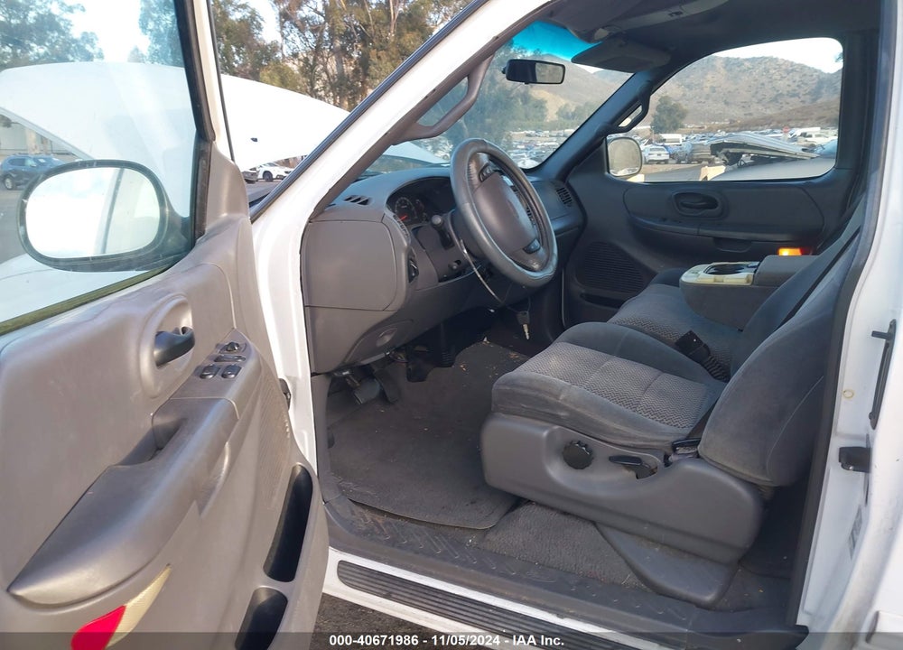 2001 FORD F-150 LARIAT/XL/XLT VIN: 1FTRX17W11KF71926