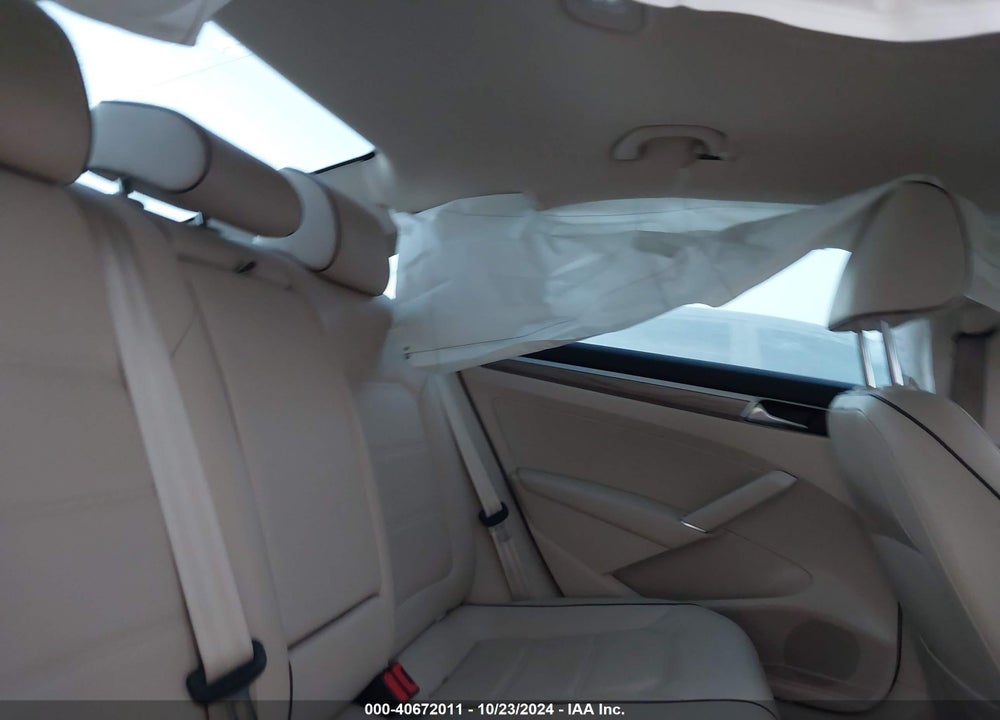 2018 VOLKSWAGEN PASSAT 2.0T SE VIN: 1VWBA7A33JC015421