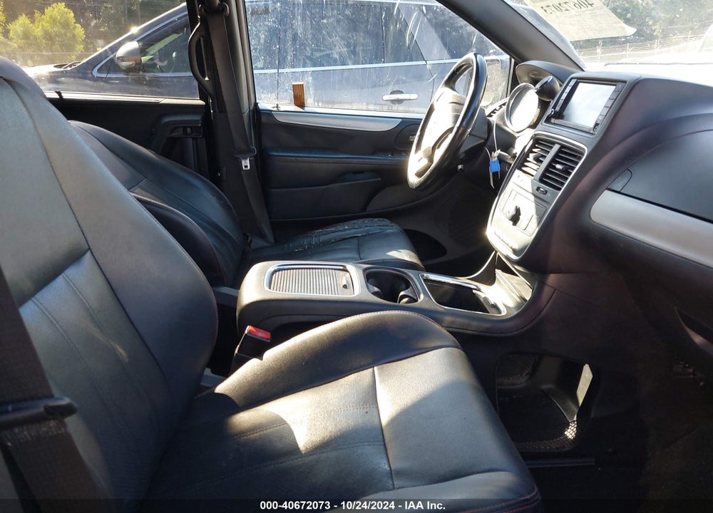 2017 DODGE GRAND CARAVAN GT VIN: 2C4RDGEG8HR813209