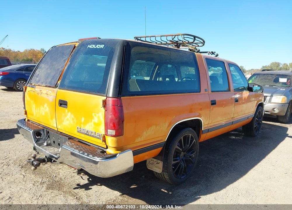 1994 CHEVROLET SUBURBAN C1500 VIN: 1GNEC16K7RJ388161