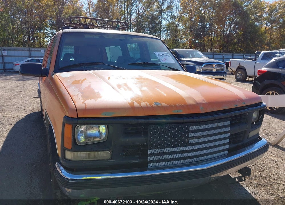 1994 CHEVROLET SUBURBAN C1500 VIN: 1GNEC16K7RJ388161