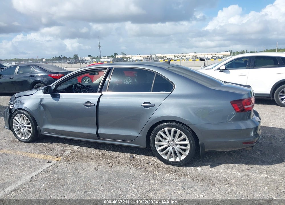 2016 VOLKSWAGEN JETTA 1.8T SEL VIN: 3VWL07AJ1GM327587