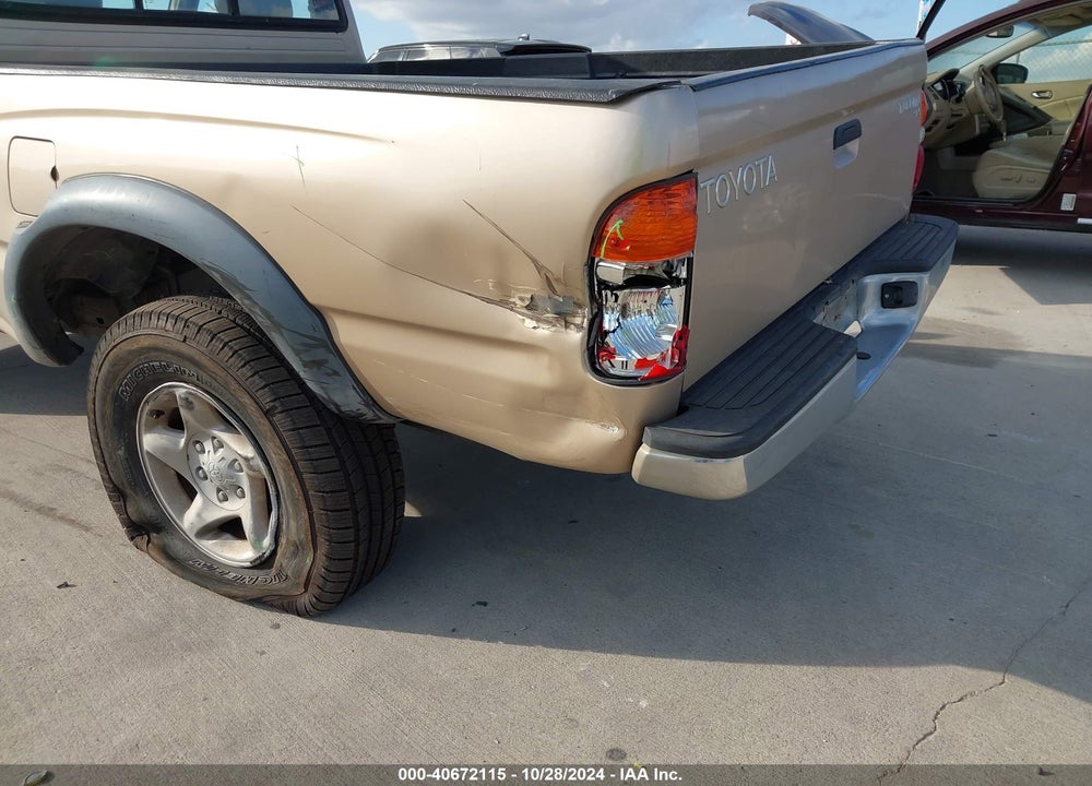 2001 TOYOTA TACOMA VIN: 5TEPM62N41Z802079