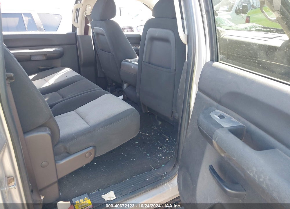 2008 CHEVROLET SILVERADO 1500 LS VIN: 2GCEC13C381331437