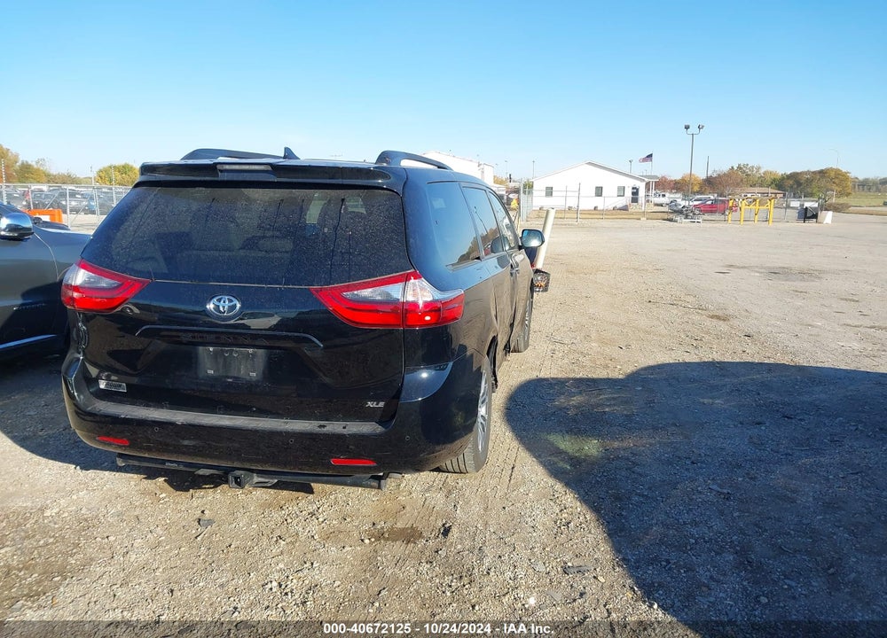 2020 TOYOTA SIENNA XLE VIN: 5TDYZ3DC0LS050137