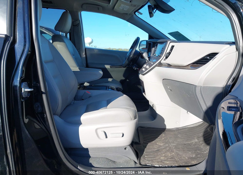 2020 TOYOTA SIENNA XLE VIN: 5TDYZ3DC0LS050137