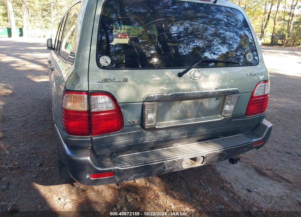 2005 LEXUS LX 470 VIN: JTJHT00W454002667