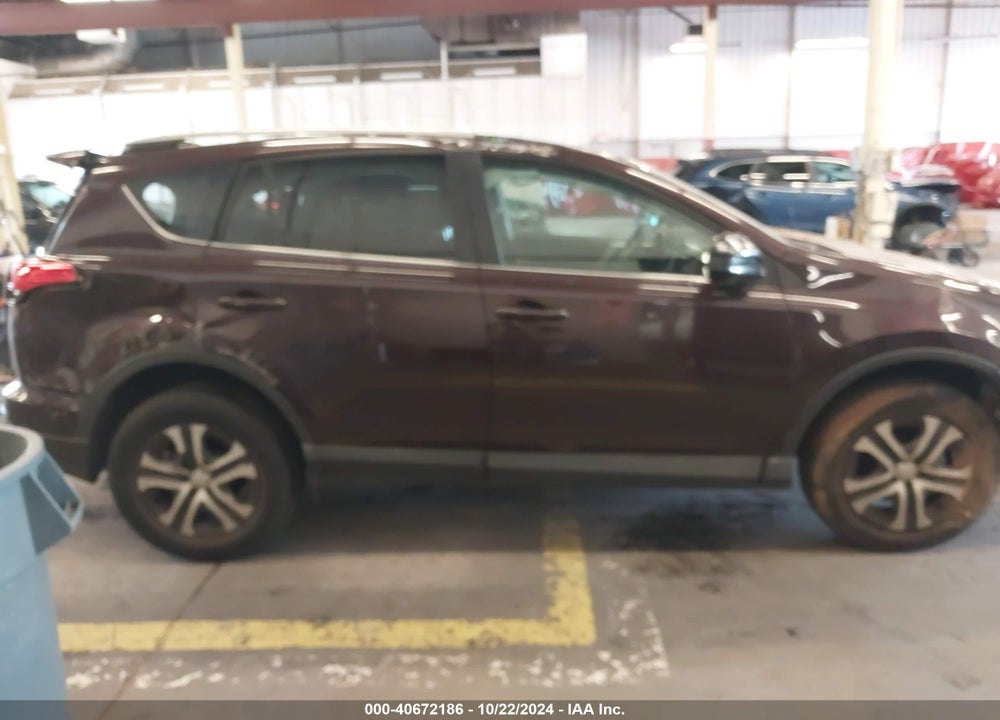 2017 TOYOTA RAV4 LE VIN: 2T3ZFREVXHW372113