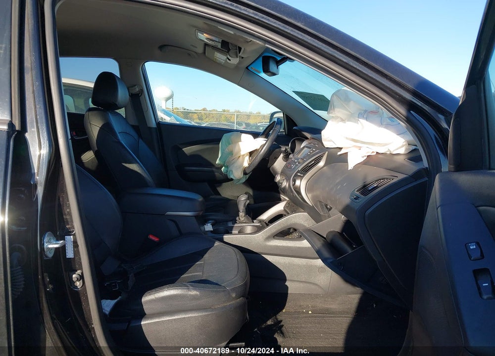 2015 HYUNDAI TUCSON LIMITED VIN: KM8JU3AGXFU110461