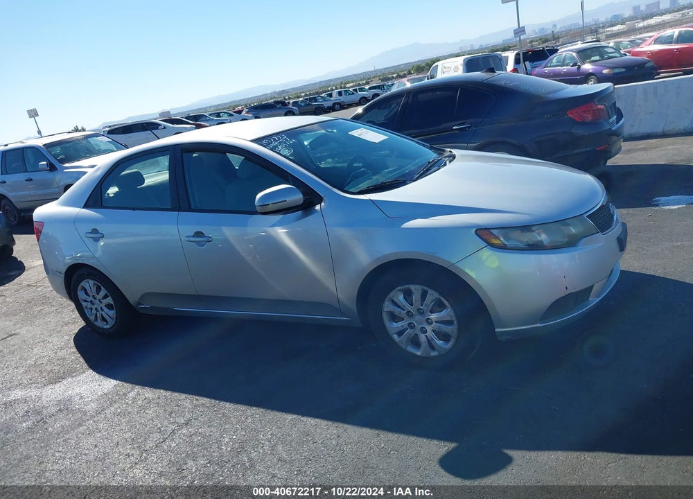 2013 KIA FORTE EX VIN: KNAFU4A25D5736623