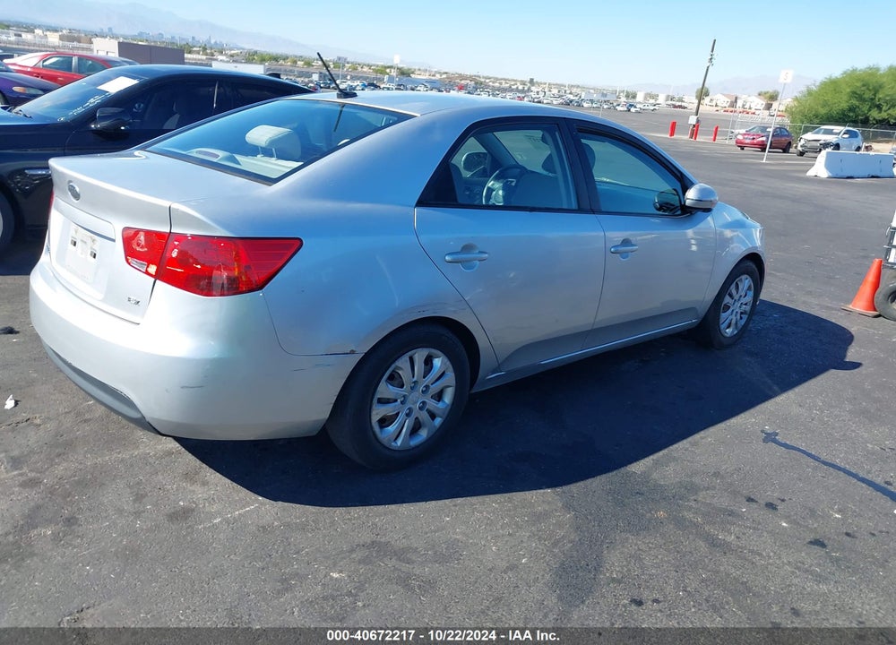 2013 KIA FORTE EX VIN: KNAFU4A25D5736623
