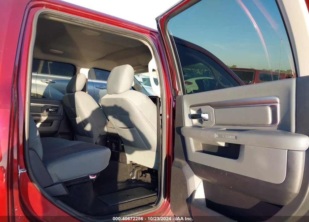 2016 RAM 1500 LONE STAR VIN: 3C6RR6LT3GG321940