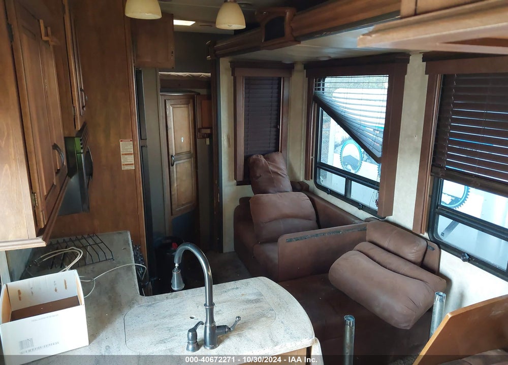 2014 KEYSTONE RAPTOR 40' 5TH WHEEL CAMPER VIN: 4YDF36538ER800861