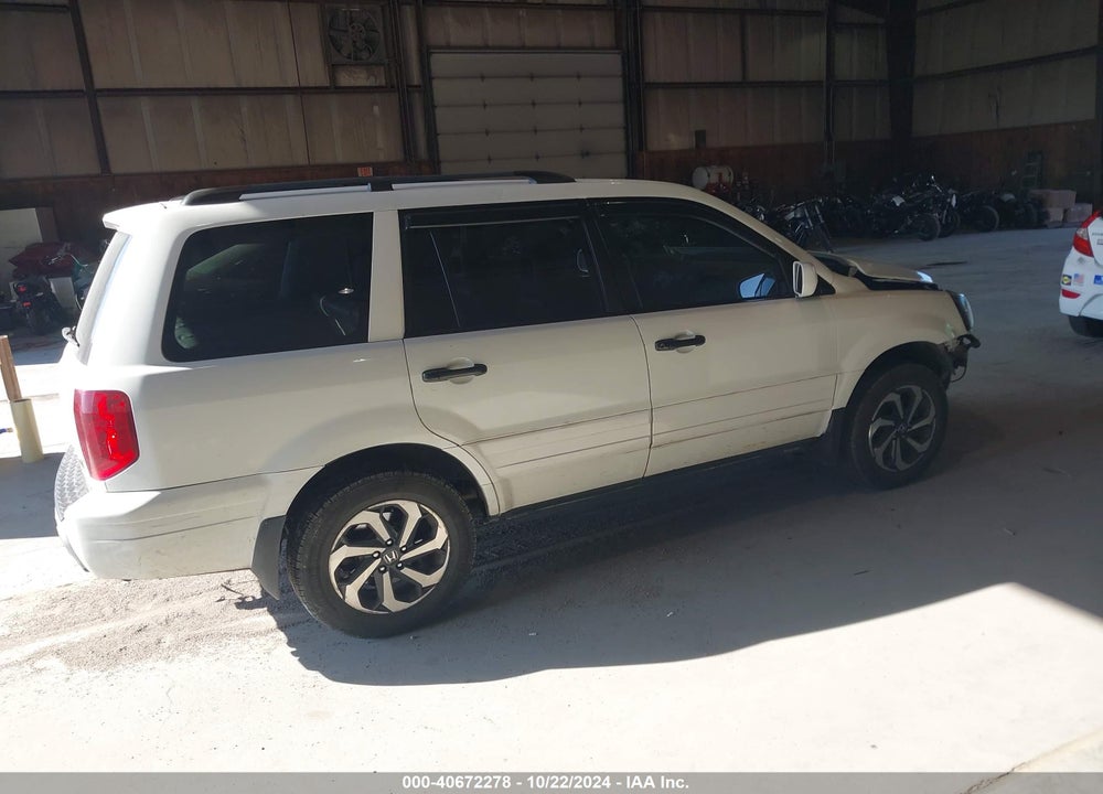 2005 HONDA PILOT EX-L VIN: 2HKYF18695H547696