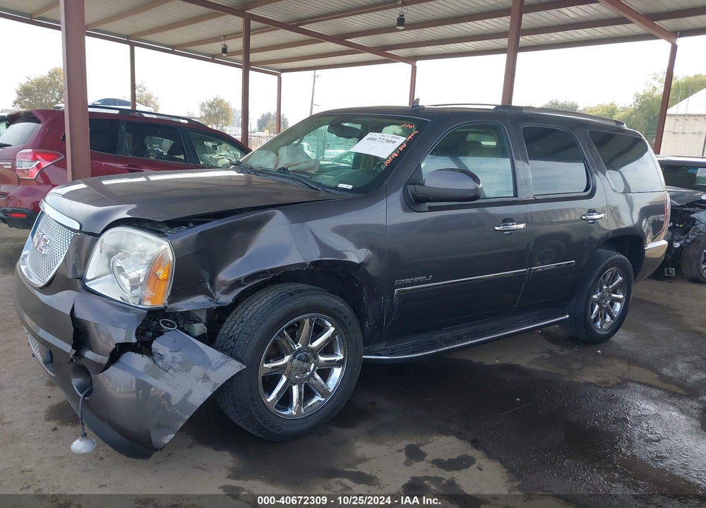2011 GMC YUKON DENALI VIN: 1GKS2EEF7BR177886