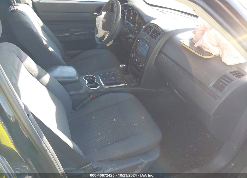 2010 DODGE CHARGER VIN: 2B3AA4CV0AH175668