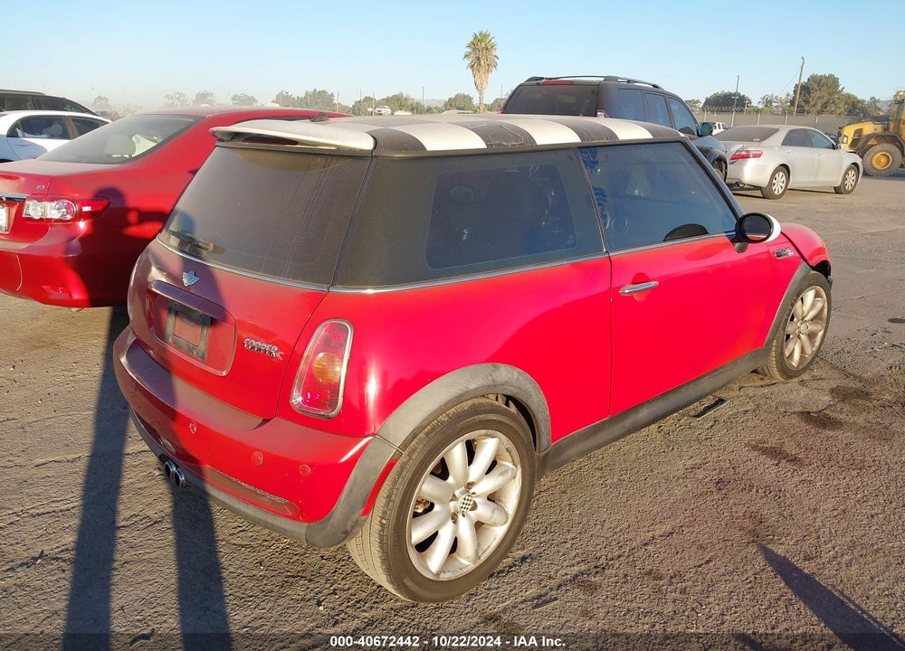 2002 MINI COOPER S VIN: WMWRE33492TD53671
