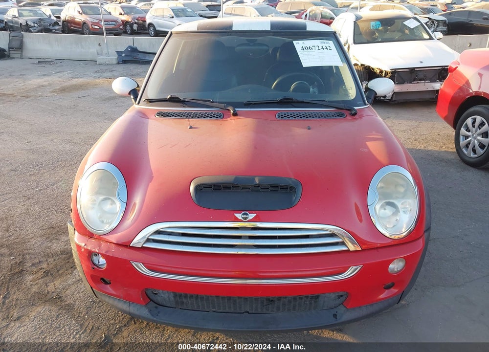 2002 MINI COOPER S VIN: WMWRE33492TD53671