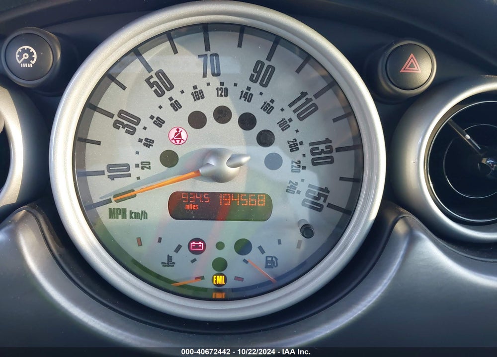 2002 MINI COOPER S VIN: WMWRE33492TD53671