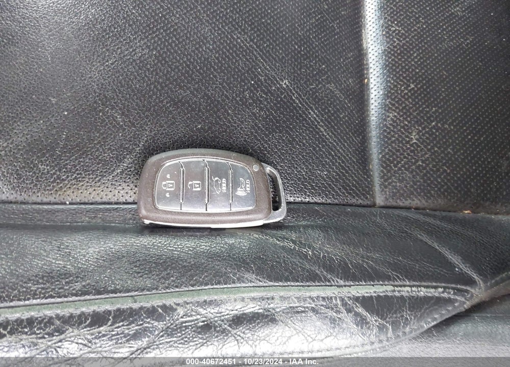 2016 HYUNDAI TUCSON LIMITED VIN: KM8J33A27GU209618