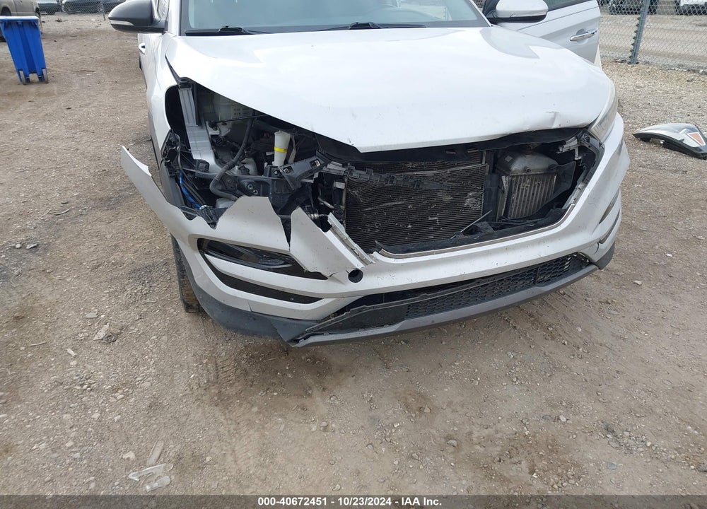 2016 HYUNDAI TUCSON LIMITED VIN: KM8J33A27GU209618