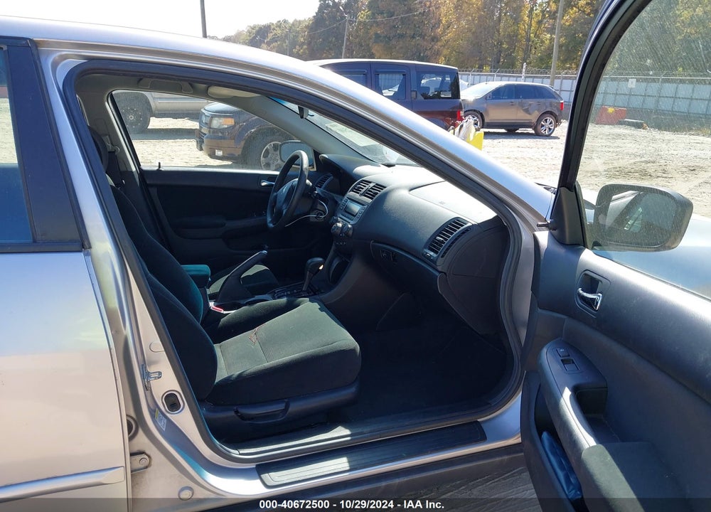 2007 HONDA ACCORD 2.4 VP VIN: 1HGCM56117A130924