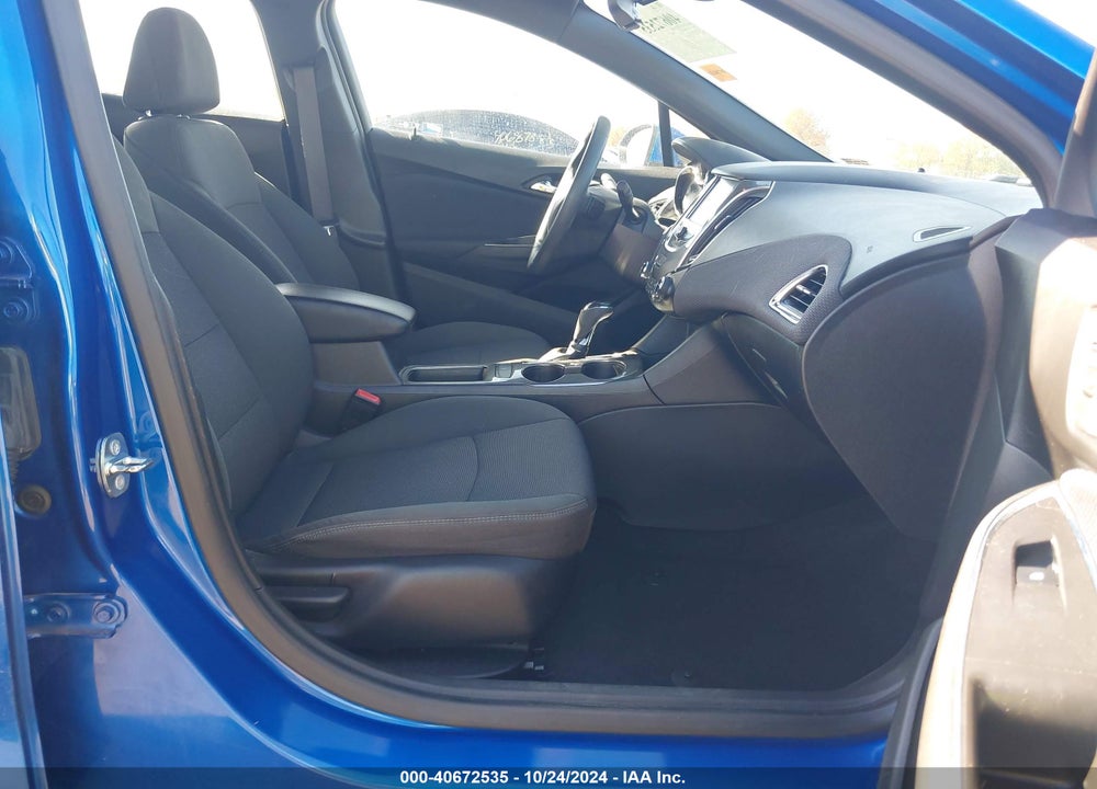 2017 CHEVROLET CRUZE LT AUTO VIN: 1G1BE5SM4H7112691