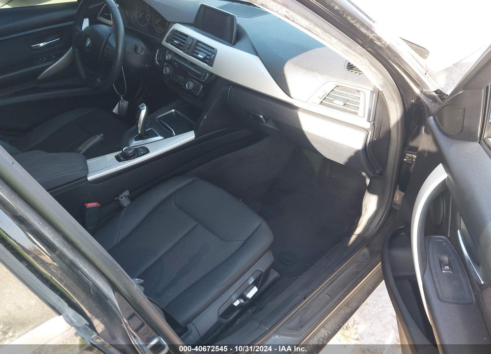 2018 BMW 320I VIN: WBA8E1G54JNU93453
