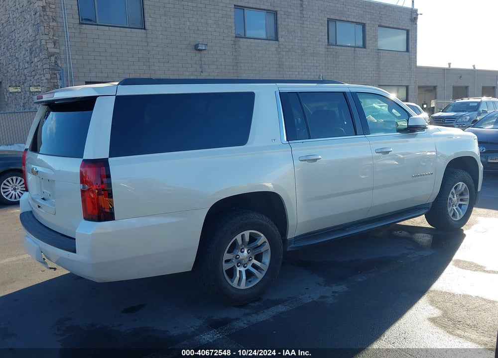 2015 CHEVROLET SUBURBAN 1500 LT VIN: 1GNSKJKCXFR730011