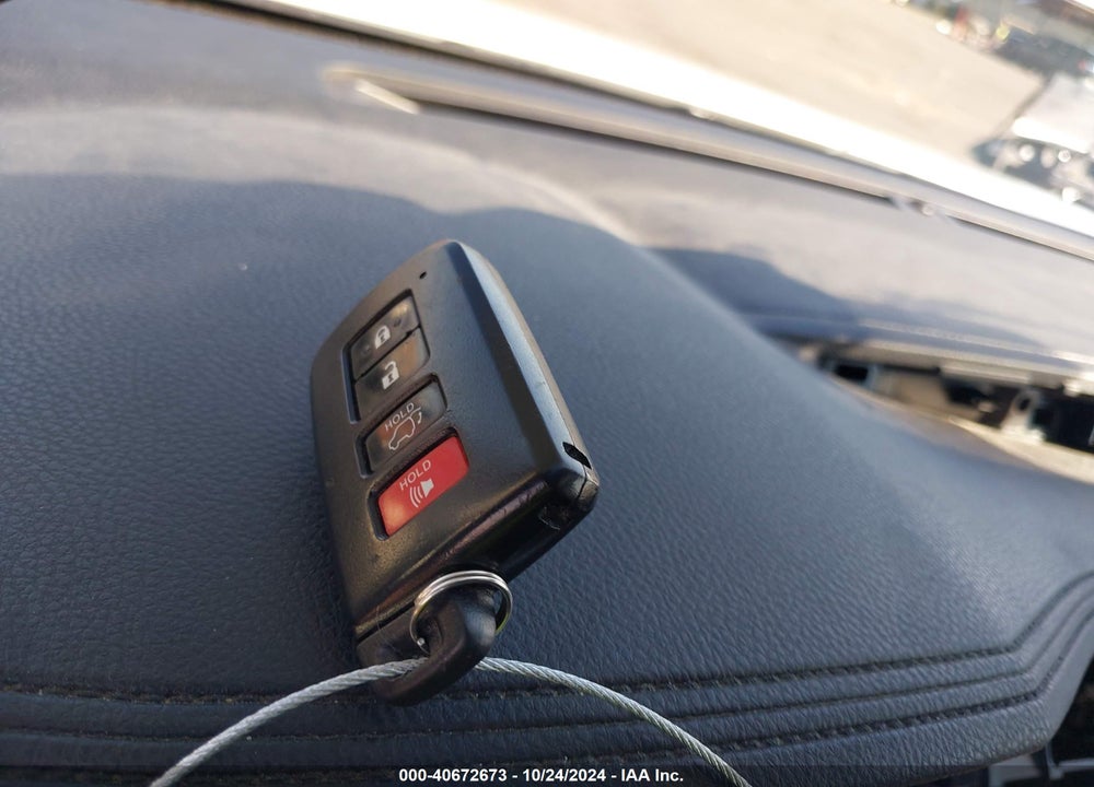 2019 TOYOTA HIGHLANDER HYBRID XLE VIN: 5TDJGRFH8KS056401