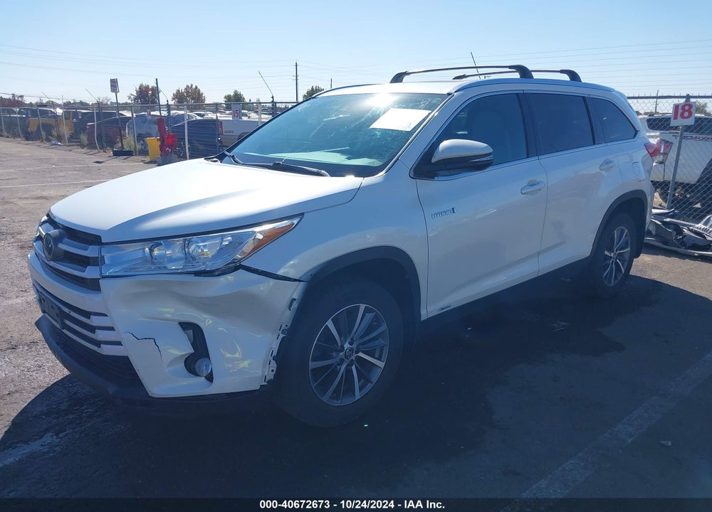 2019 TOYOTA HIGHLANDER HYBRID XLE VIN: 5TDJGRFH8KS056401