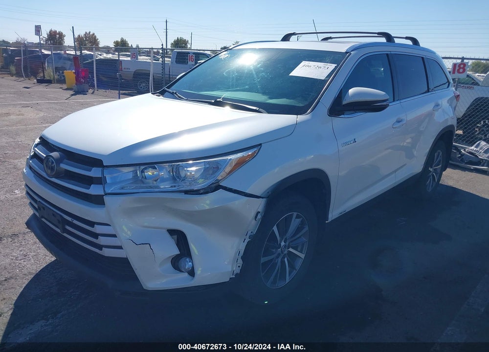 2019 TOYOTA HIGHLANDER HYBRID XLE VIN: 5TDJGRFH8KS056401