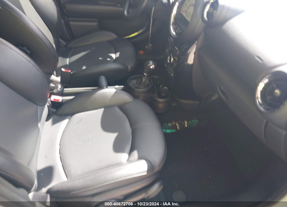 2013 MINI COUNTRYMAN COOPER S VIN: WMWZC5C57DWP32516