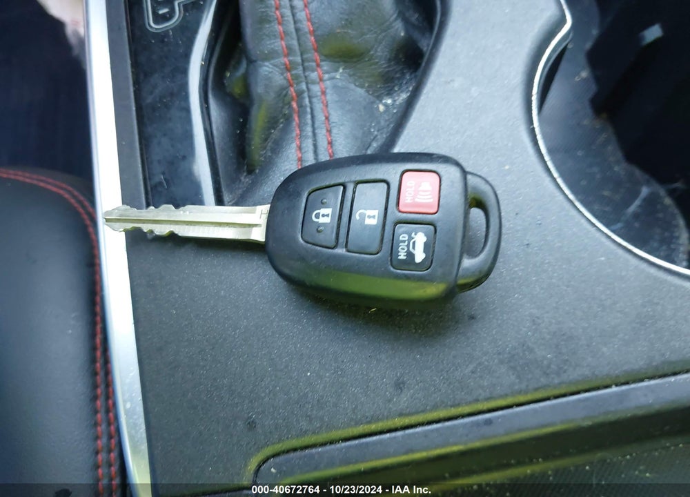 2017 TOYOTA CAMRY SE VIN: 4T1BF1FK0HU780474