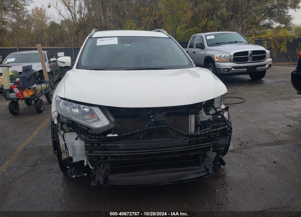 2019 NISSAN ROGUE S VIN: 5N1AT2MV3KC800222