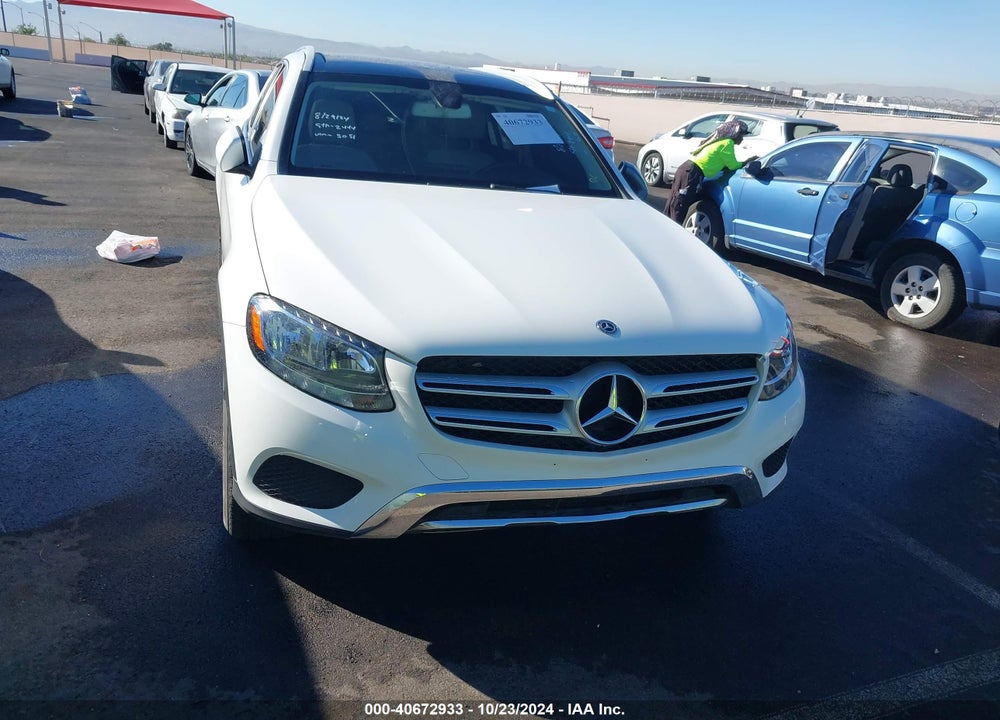 2018 MERCEDES-BENZ GLC 300 VIN: WDC0G4JB8JV043051