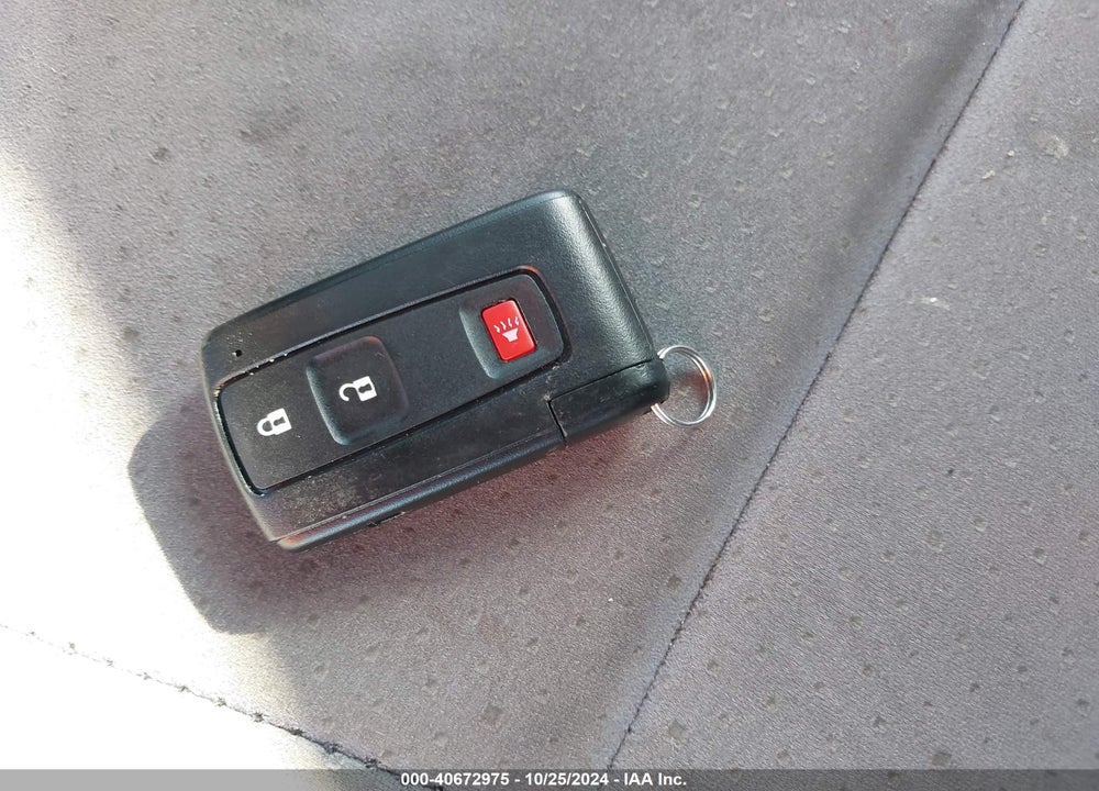 2008 TOYOTA PRIUS TOURING VIN: JTDKB20U183419194