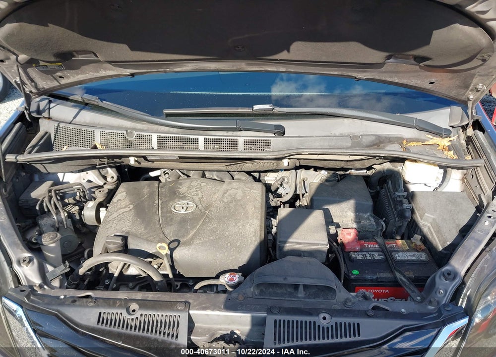 2017 TOYOTA SIENNA LE 8 PASSENGER VIN: 5TDKZ3DC2HS829231