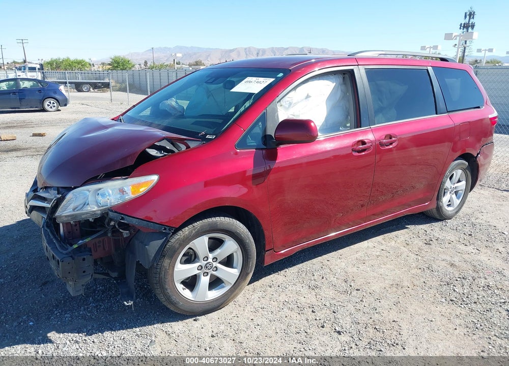 2019 TOYOTA SIENNA LE 8 PASSENGER VIN: 5TDKZ3DC6KS977700