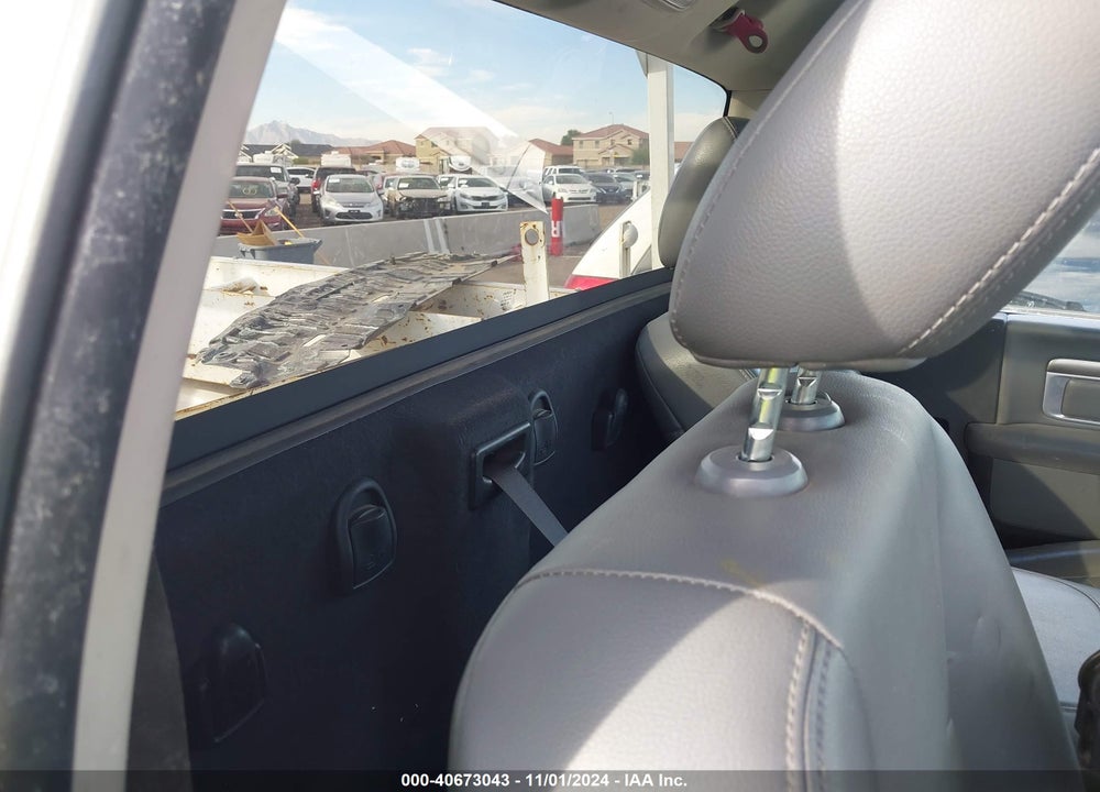 2018 RAM 2500 TRADESMAN 4X2 8' BOX VIN: 3C6LR4AT0JG324475