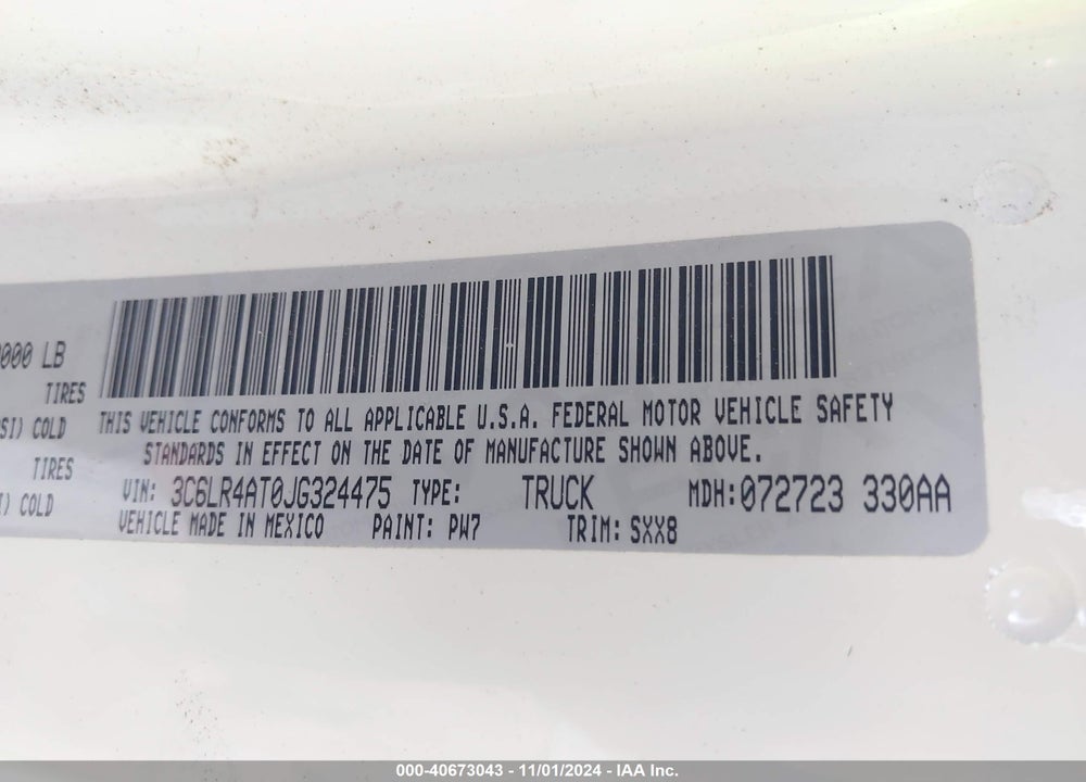 2018 RAM 2500 TRADESMAN 4X2 8' BOX VIN: 3C6LR4AT0JG324475