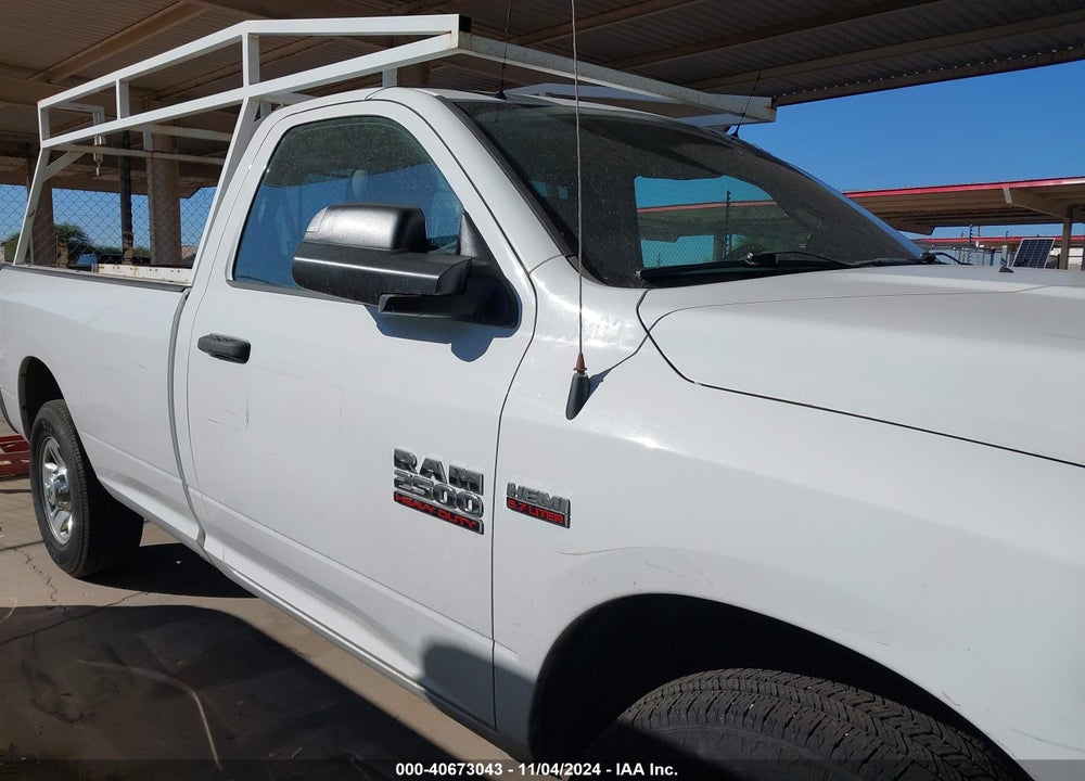 2018 RAM 2500 TRADESMAN 4X2 8' BOX VIN: 3C6LR4AT0JG324475