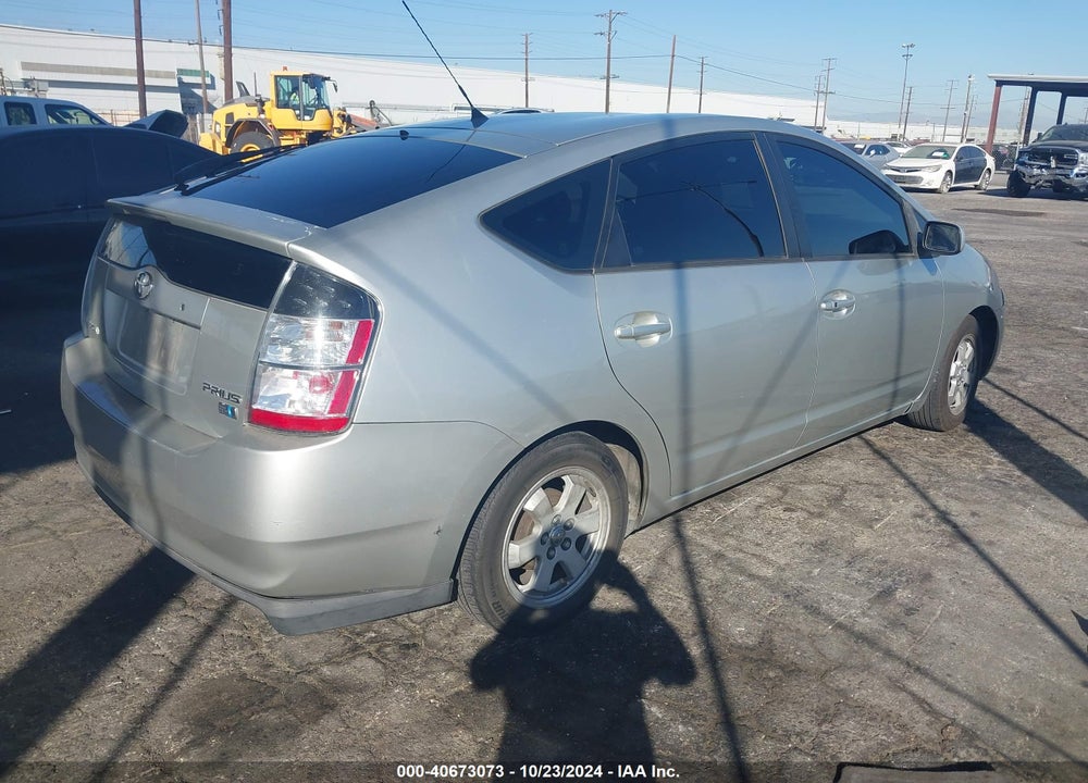 2005 TOYOTA PRIUS VIN: JTDKB20U153047612